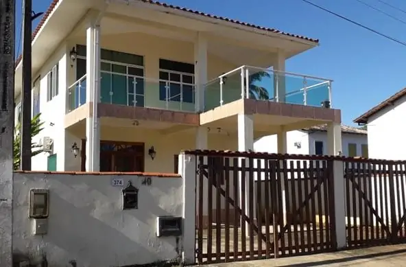 Casa aluguel para Temporada perto da praia e a 500 metros do Centro Histórico para até 12 pessoas em Paraty no bairro Jabaquara.